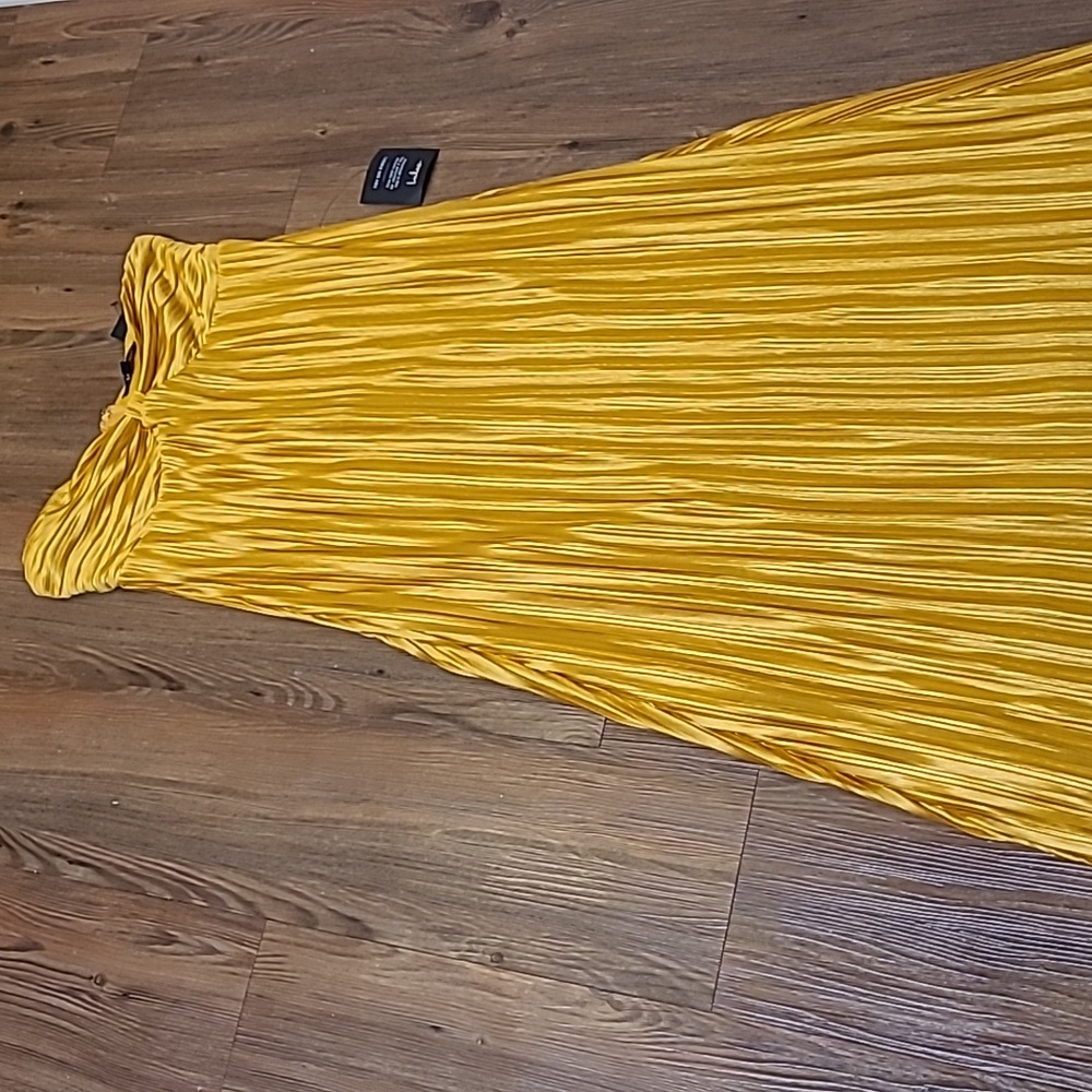 Lulu's Vibrant Yellow Maxi Skirt new for women perfect for prom and formal event